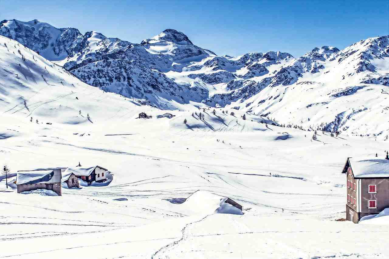 montagnes, la neige, suisse